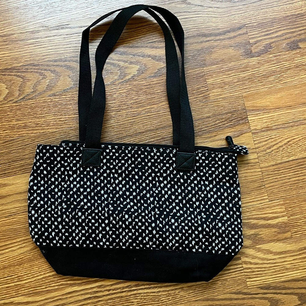 New Thirty-One Demi Day Bag in Lil Scribble
